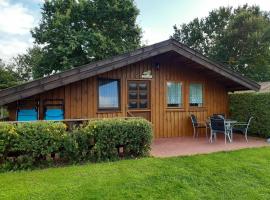 Landhof Kützin Ferienhaus 4 Meise，位于Wulfskuhl的酒店