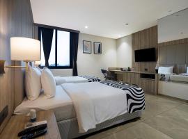 Sunday Hotel Vadodara，位于巴罗达的酒店