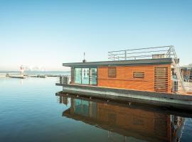Hausboot Dicke Bärta，位于Klitten的酒店