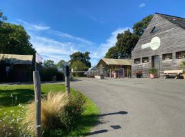 Glamping Sainte Suzanne，位于Sainte-Suzanne的露营地