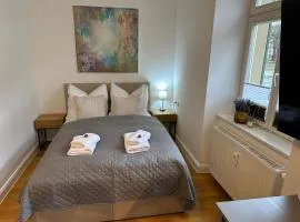 bella casa - Business&Family, 100m zum Konzerteingang Schloß, Parkplatz, SmartTV, Netflix, Waschmaschine, 24h Checkin, 36qm, AP 12