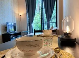 Phrom Phong Top 1BD pool,gym,park and mall BTS