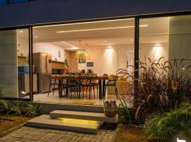 Luxo e Tranquilidade na Ponta do Mutá - 2 Suítes em Cond Pé na Areia!，位于巴拉格兰德的酒店