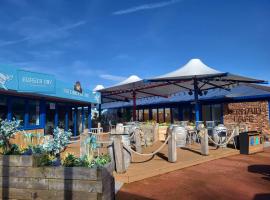 Butterfly Lane Holidays at Marine, Rhyl，位于拉尔的度假园