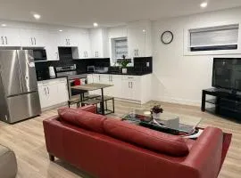 Calm & Cozy Private Suite