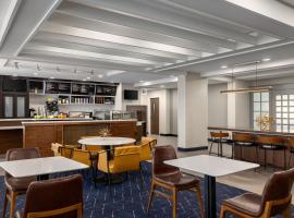 Courtyard by Marriott Kokomo，位于科科莫的酒店