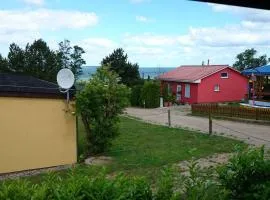 Bungalow by the Baltic Sea with Parking