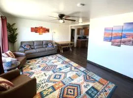 3Bd, King, Brkfst, Large TVs, WD, Sleeps 11, BBQ