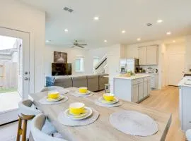 9 Mi to Oil Ranch Family-Friendly Home with Yard