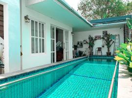 Handaru Guest House，位于Godean的酒店