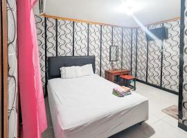 Hotel Gunting Asri Ngawi RedPartner，位于Kendung的酒店