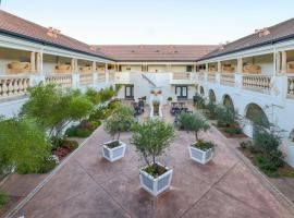 The Lodge at Healdsburg, Tapestry Collection by Hilton，位于希尔兹堡的酒店