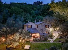 LA LEOPOLDINA 6, Emma Villas