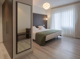 Hotel Mendez Nuñez，位于卢戈的酒店