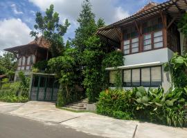 Omah Betakan Boutique Homestay，位于Moyudan的酒店