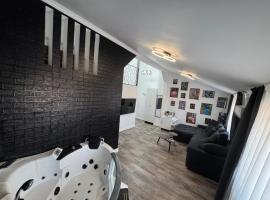 Moft Hotel Apartments Free Parking Self Check-In，位于奥拉迪亚的酒店