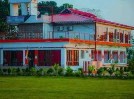 Amantran Hotel & Resort, Chilapata，位于Patkapāra的酒店