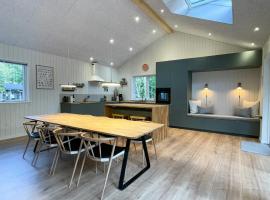 Large House Near Rørvig With Wilderness Bath，位于尼克宾西兰岛的酒店
