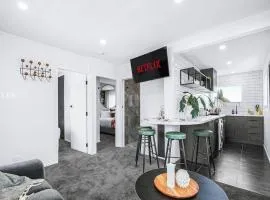 Inner City Location, Modern & Stylish #6 -By KOSH BNB