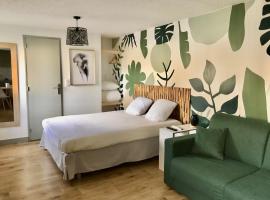Cit'hotel Design Booking Evry Saint-Germain-lès-Corbeil Sénart，位于圣日耳曼莱科的酒店