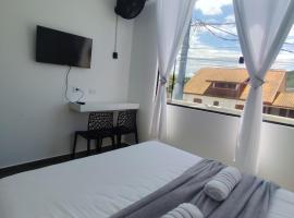 suíte 17 dupla praia de leste，位于巴拉那州蓬塔尔的酒店