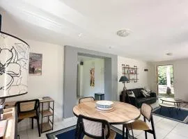 Maison dans parc privé, sports et loisirs proche golf du Coudray Montceaux