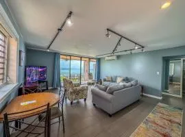 East End Oasis - Hidden Gem 3BR-2BA Ocean Views