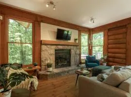 Wood Log Cabin Retreat - Spa - Gym - Family Club