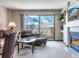 Spacious Seasons Vacation Home Steps To Lift