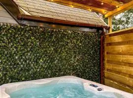 Danu 1A -Hot Tub-Perth-Pet Friendly-Luxury-Romantic