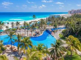 The Pyramid Cancun by Oasis - All Inclusive