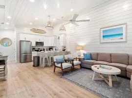 Brand New Luxury Rental on Oleander Unit D