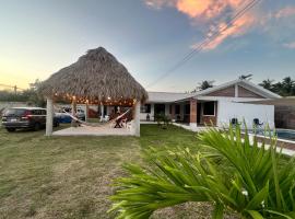 Villa Esmeralda del Mar，位于Monte Gordo的酒店