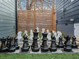 Home and Guest Home in Historic Oakwood