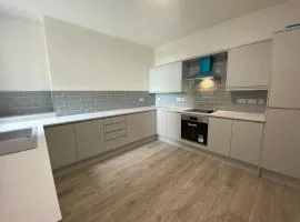 Luxury City Escape - Sea Views!