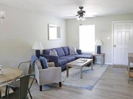 Gulf Coast Condos on the Sand Dunes - 101，位于多芬岛的乡村别墅