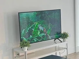 Modern Hi-rse 1bedroom Apartment