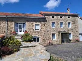 Gîte de Charme pour 6 personnes avec Terrasse et Wifi - FR-1-582-529