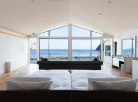 Private luxury villa with ocean view Shodoshima