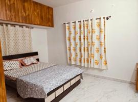 Aarunya Homestay Chitradurga，位于Chitradurga的酒店