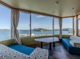 户田家酒店，位于鸟羽的酒店