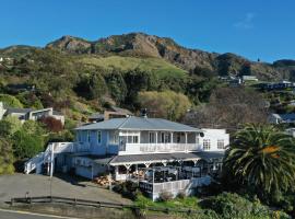 Ōtoromiro Hotel，位于Governors Bay的酒店