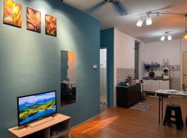 2br bayan lepas 1car park Malaysian guest only，位于峇六拜的酒店