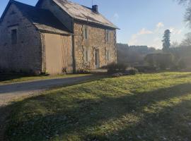 Maison de campagne Le Bouchatel，位于Gourdon-Murat的酒店