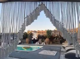 萨卡斯公寓，位于卡特瑞杜斯的酒店