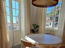 Ficus Suites，位于蓬他达维托亚的酒店