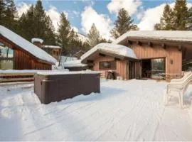 Bray House - Ski-in Ski-out family home