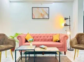Serene 3BHK Upscale Apt in CityCenter by SeraiStays