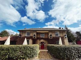 金丝海德宾馆，位于霍尔特的酒店