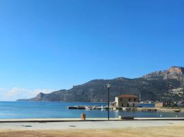 plytra house，位于普利特拉的酒店